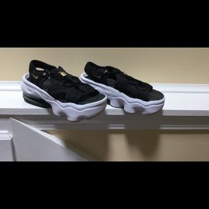 NIKE Airmax Black Fabric Thick Sole Sandals